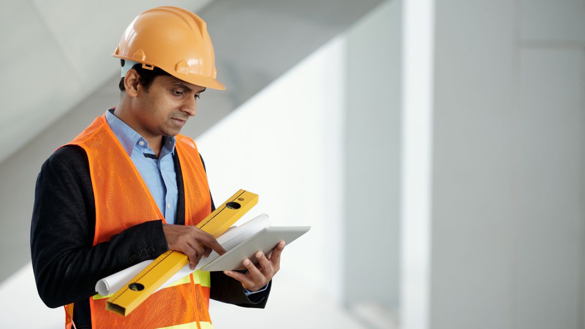 3 Reasons You’re Losing Profit Mid-Project  (And How To Catch It Early)