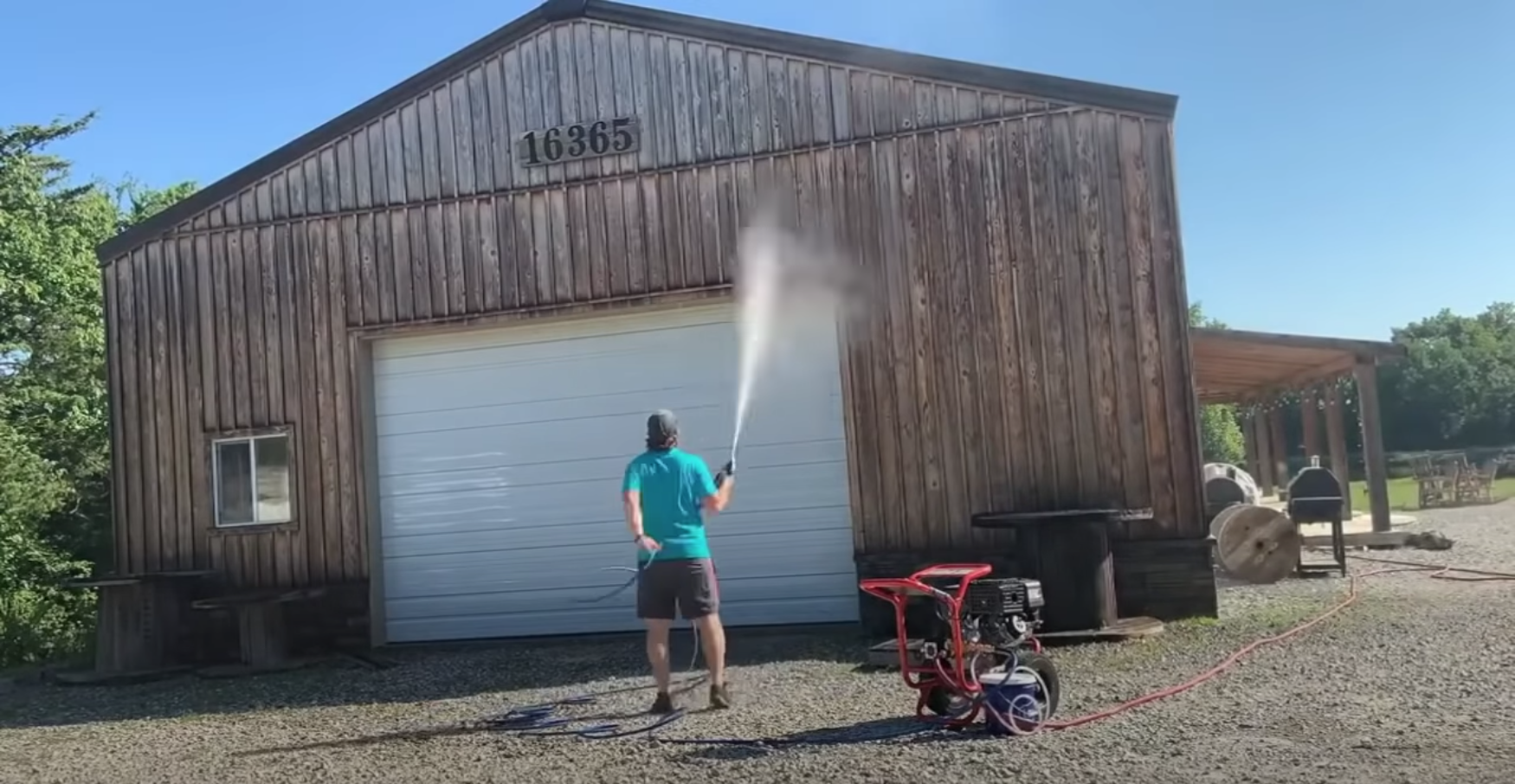 Wood-Cleaning-Course-Fence