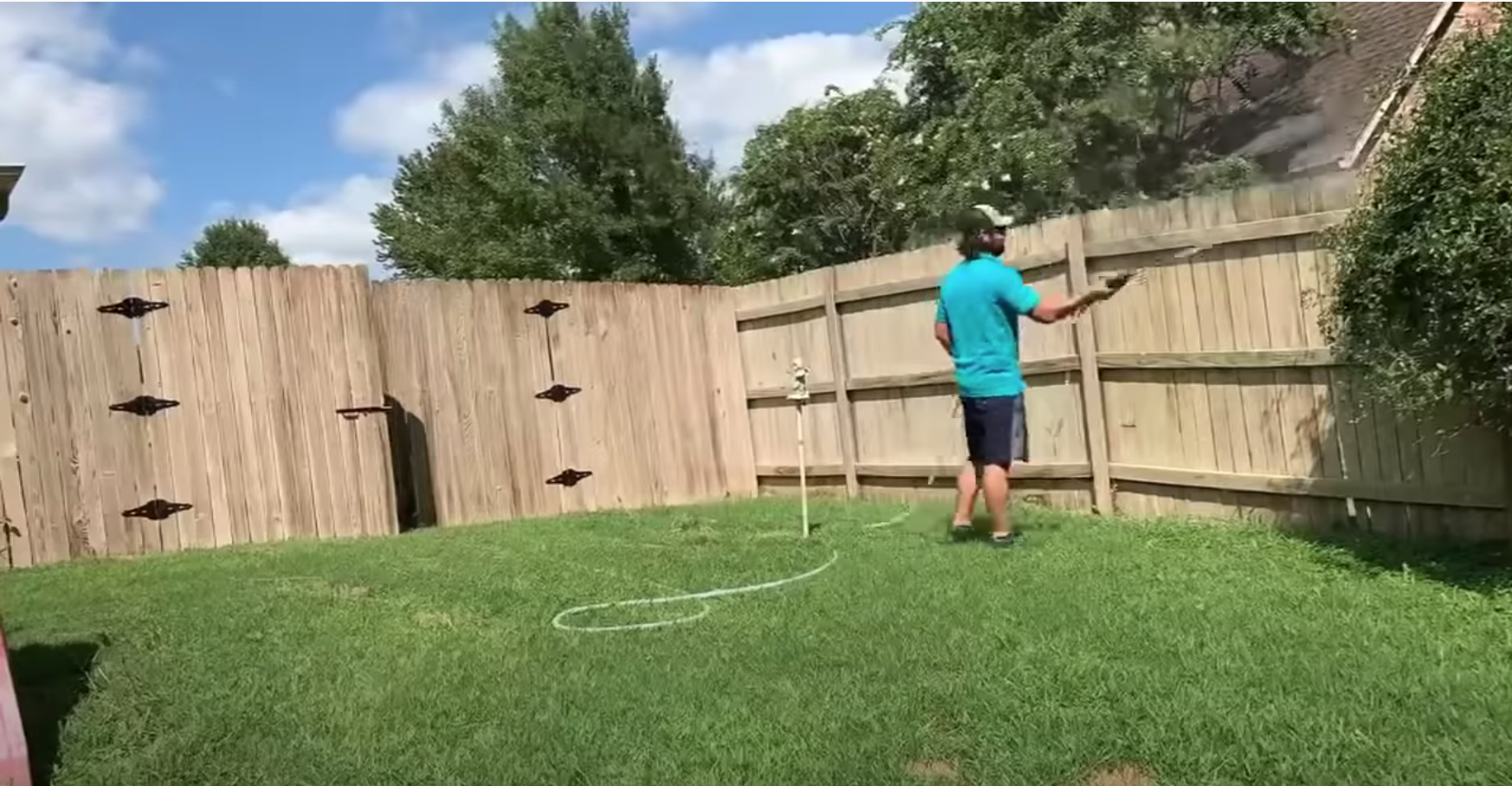 Wood-Cleaning-Course-Fence