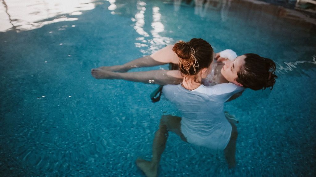 Water therapy, aquatic attachment, watsuu, attachment work, 