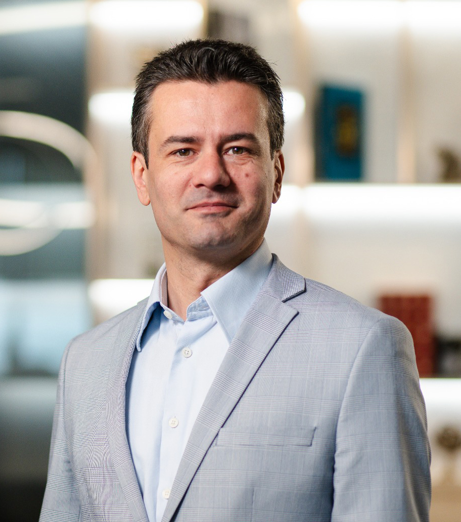 Speaker Ionut Bindea