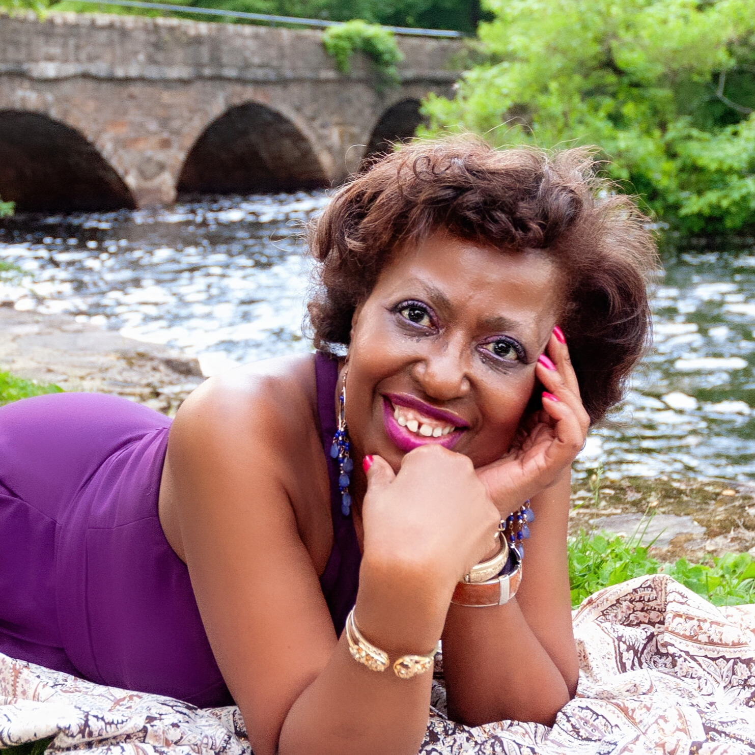 Sandra Elaine Scott Headshot