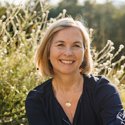 Bella Rivers  Headshot