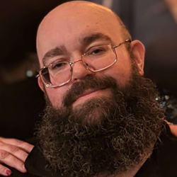 Daniel Schinhofen Headshot