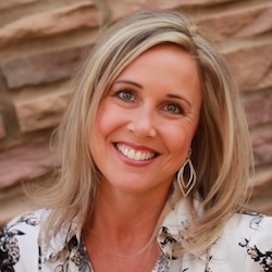 Bethany Rosa Headshot