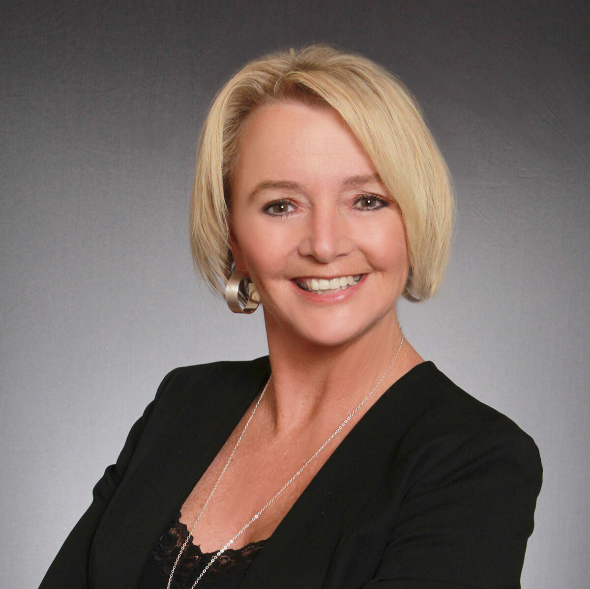 Lisa Wells Headshot