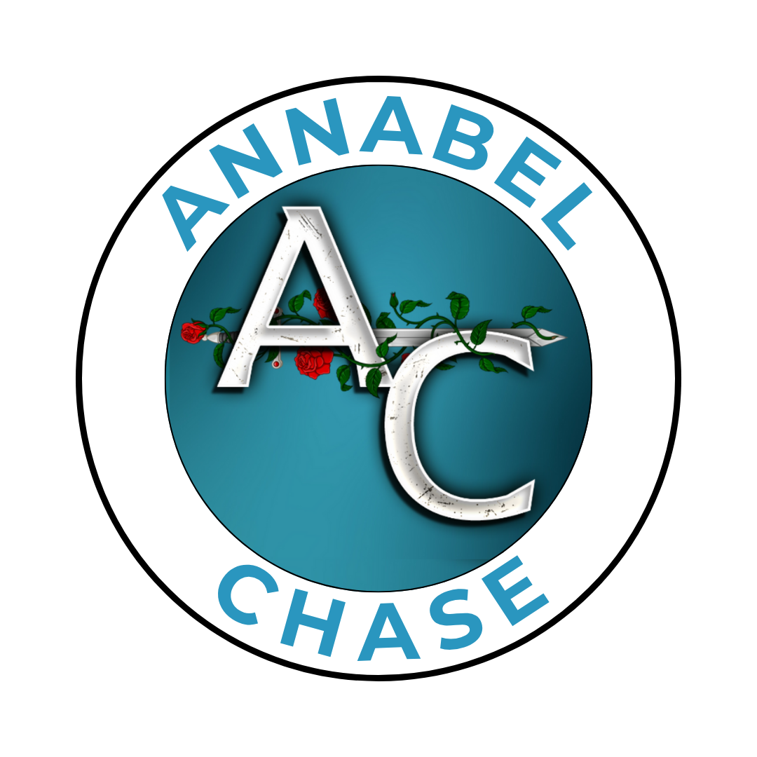 Annabel Chase Headshot
