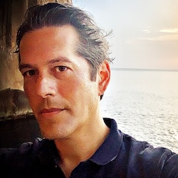 Efren A Delgado Headshot