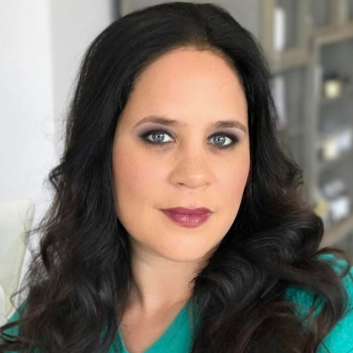 Celeste Barclay Headshot