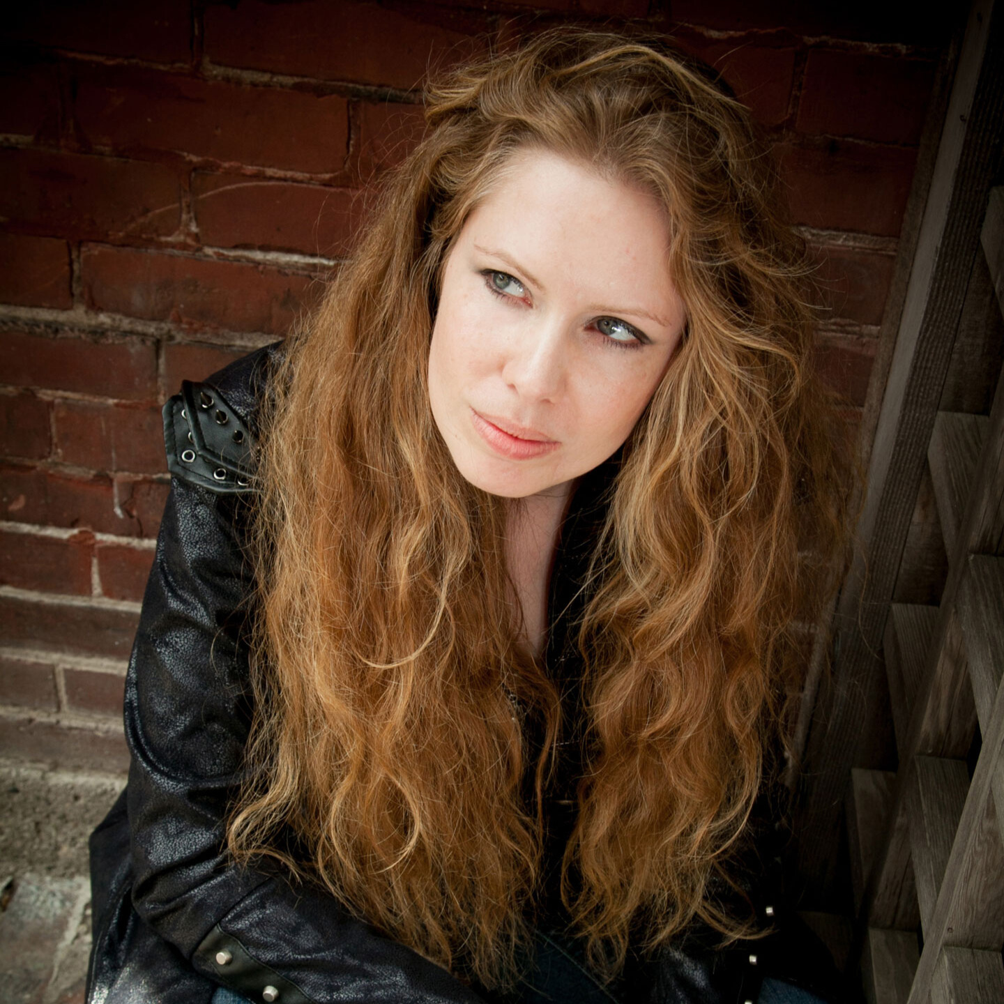 Laura VanArendonk Baugh Headshot