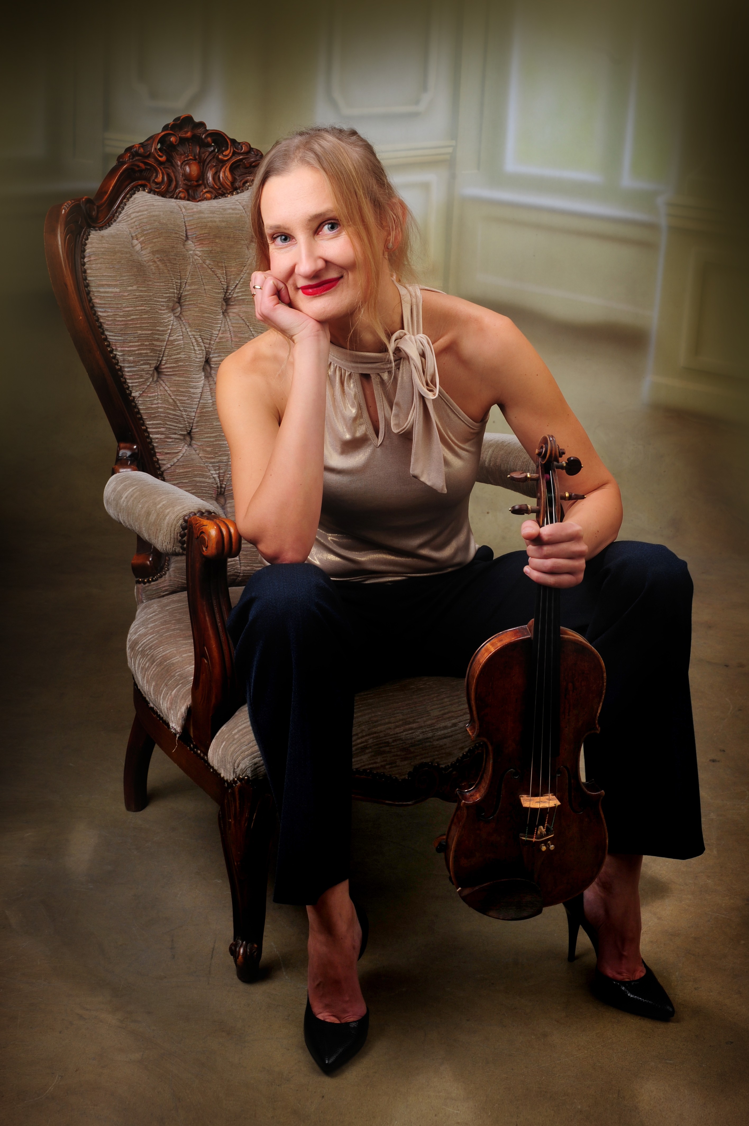 classical violinist artistic director foundation, 
