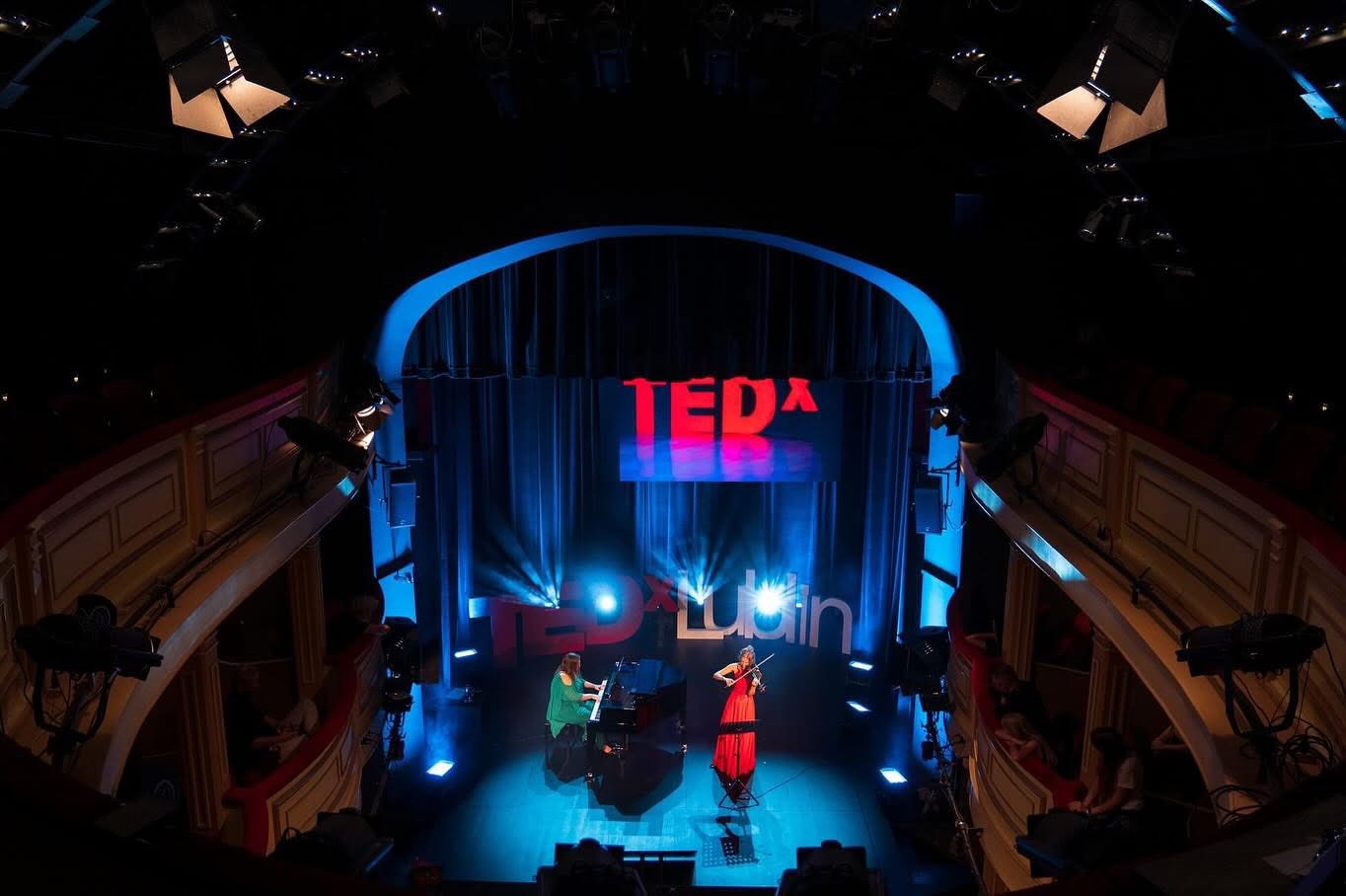 violinist cultural leader classical music, chamber musician international festivals, Intimate Violin Sessions violin project,