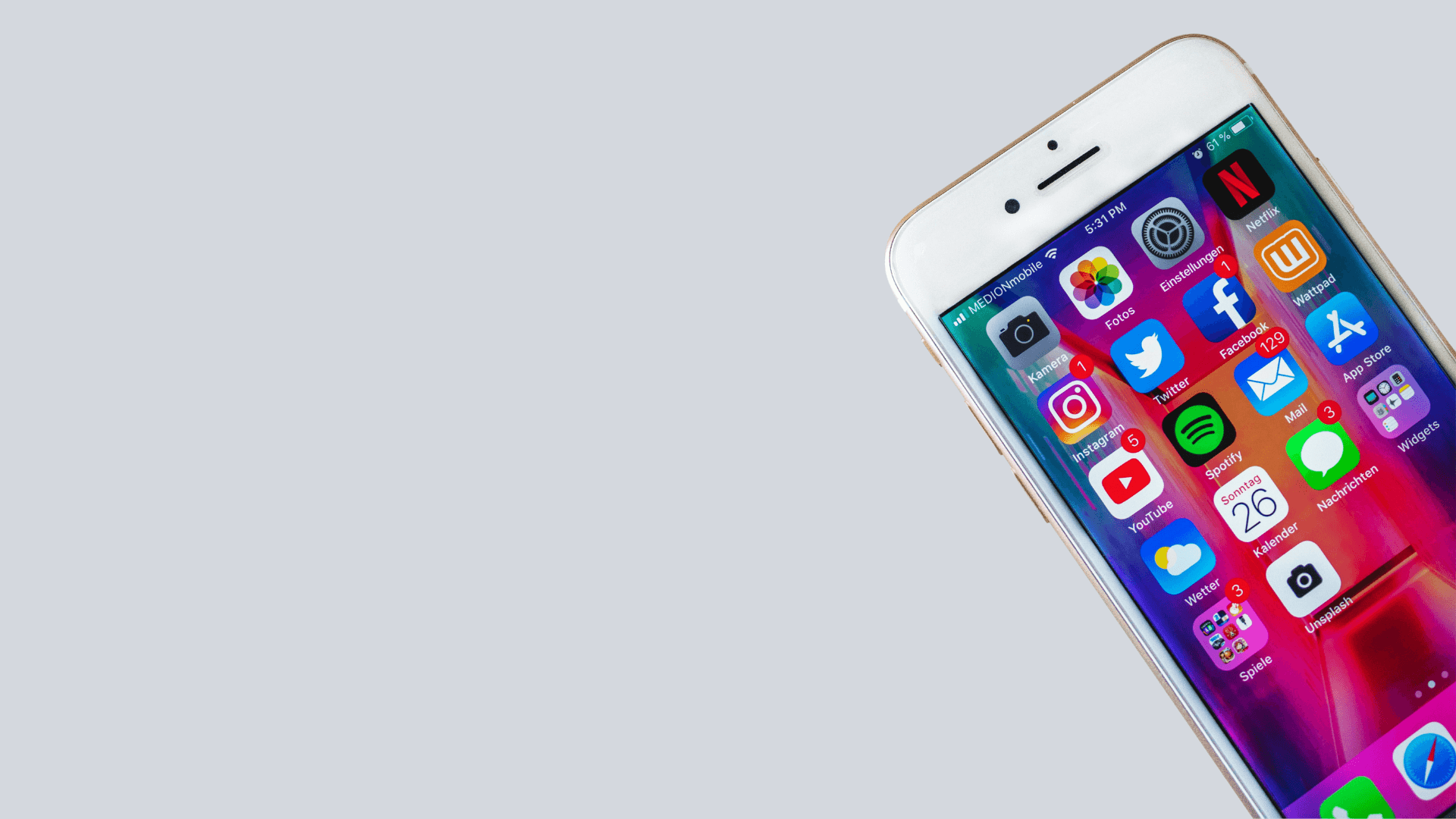 Ansaitun median ja sosiaalisen median erot