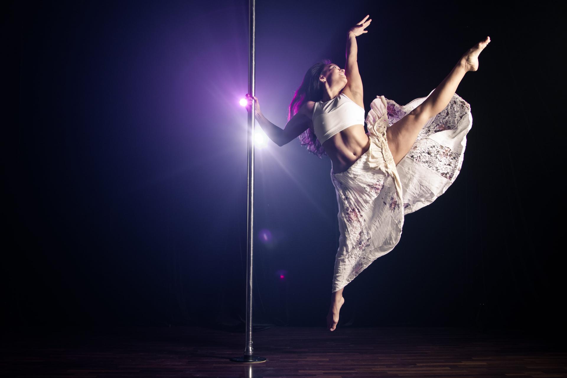 Sergia full extension on pole