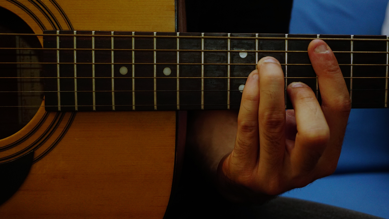 play the barre chords
