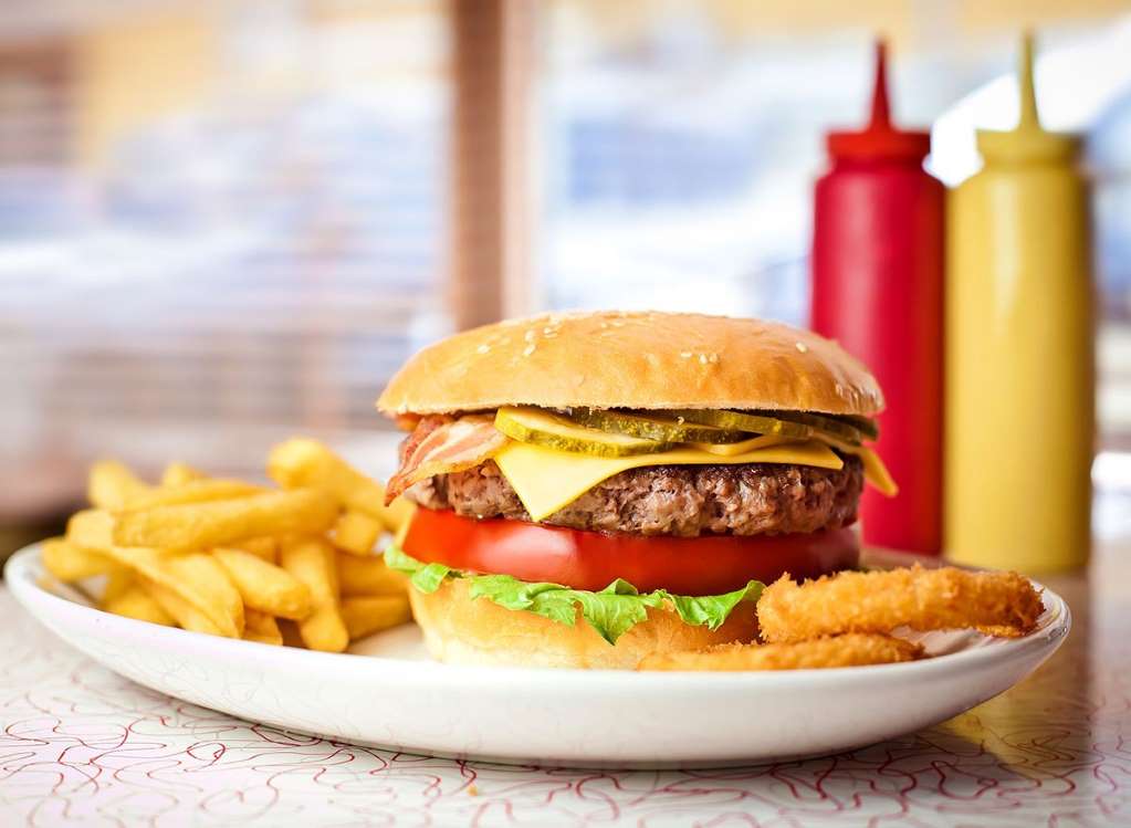 The Worst Diner Foods to Never Order