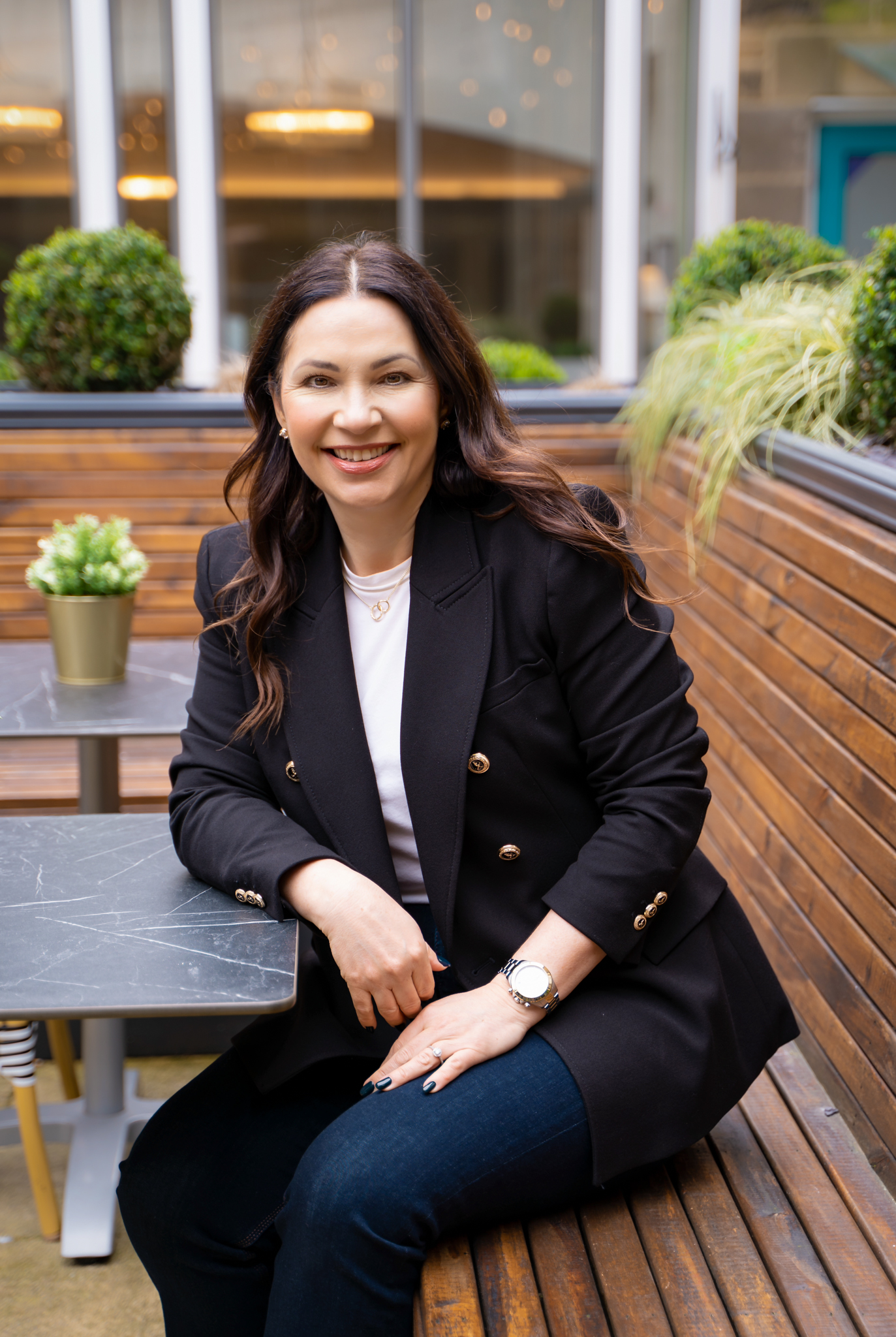 Photo of Nicola Farndell founder of Life Now Coaching unwrapping what healthy living really means