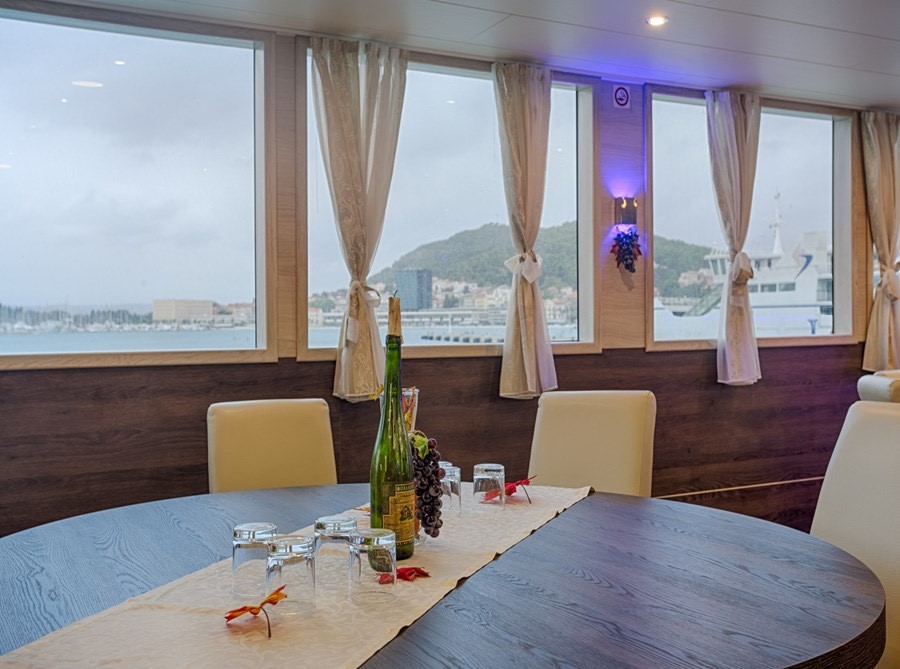private-yacht_views
