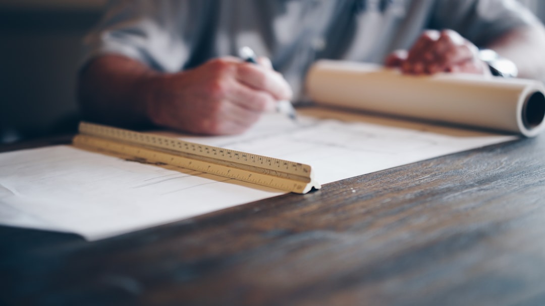 What's the Difference Between a Joint Venture and a Syndication?