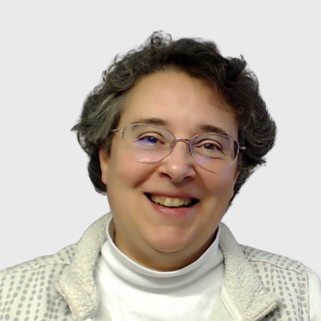 Lisa Hanfileti happy smiling face