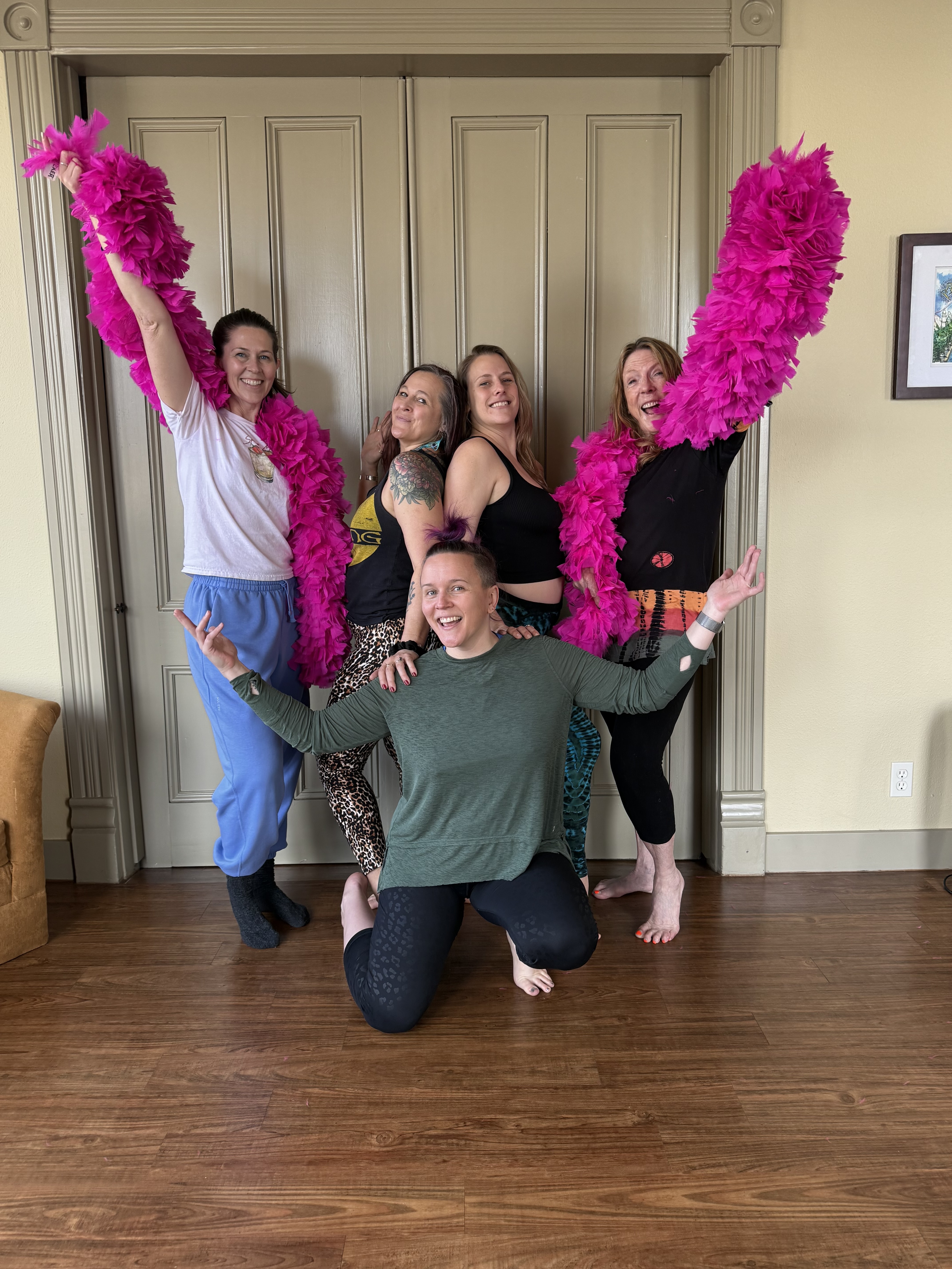 ShowGirl Temple Performers