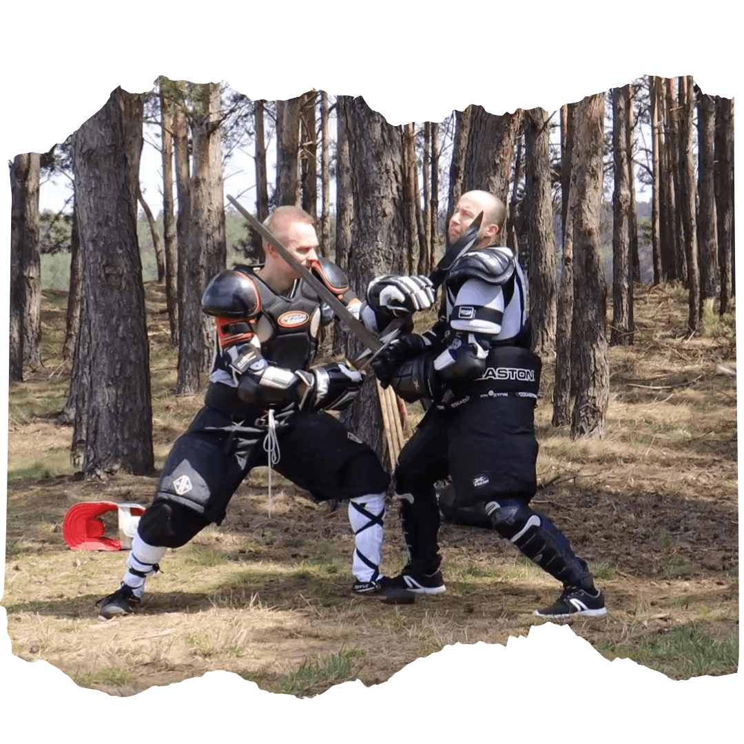 Laoshi Radek i Sifu Daniel Pietrasik podczas wsólnego treningu z szabla i mieczem.