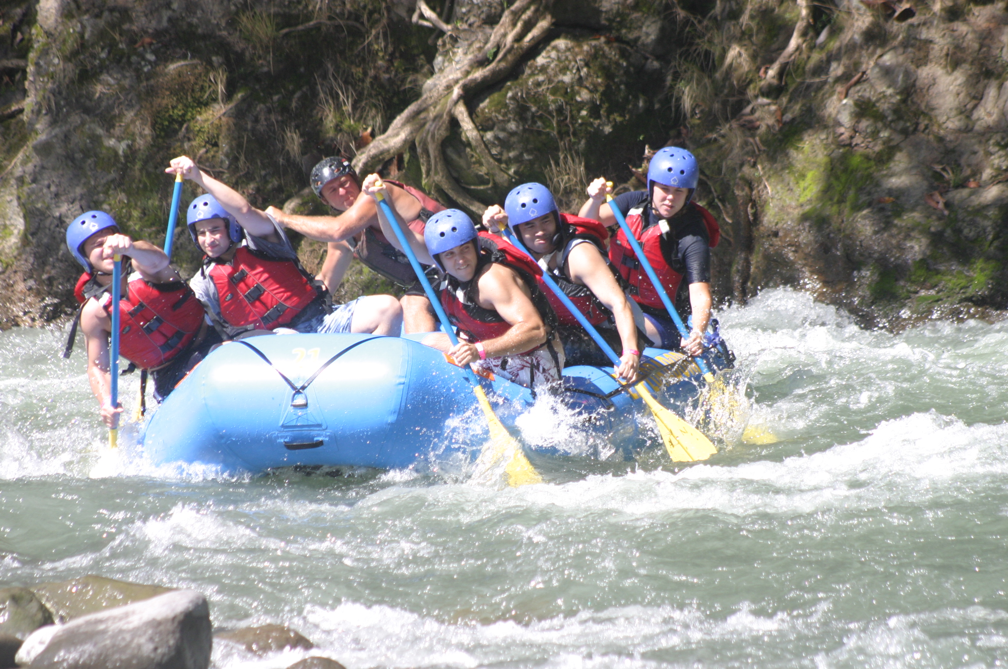 whitewater rafting in costa rica