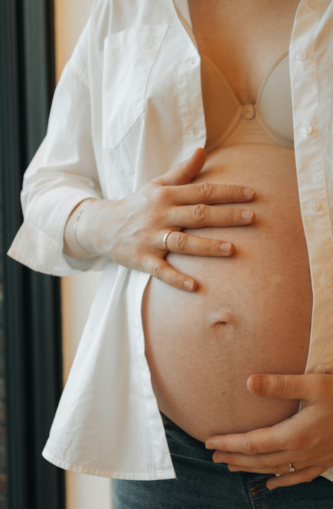 woman holding ultrasound scan