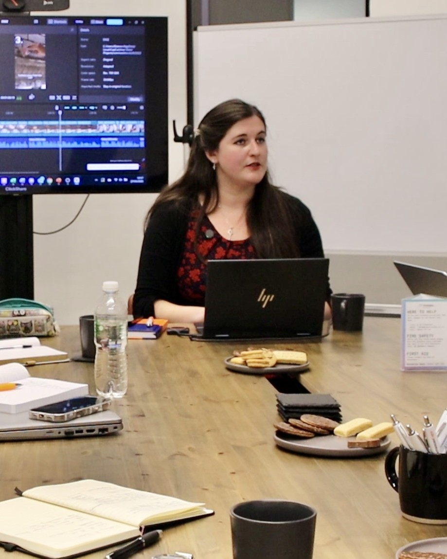 Eleanor Bryan teaching an SEO strategy workshop.