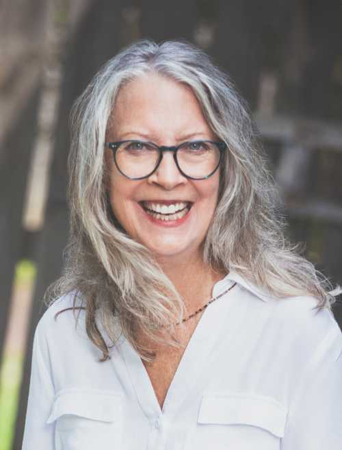 Picture of Nancy Moonstarr, Best-Selling Author of A Man's Guide  to Pleasing His Partner in the Bedroom